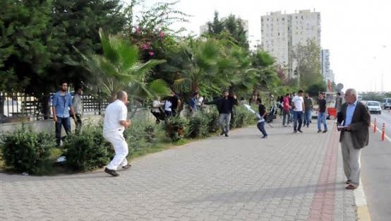 adliye_onunde_deli_gaddar_dehseti_h70366