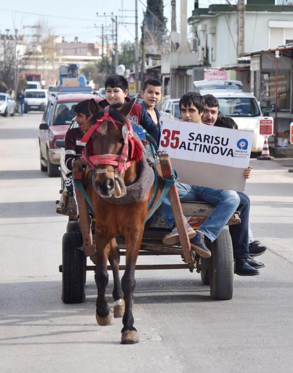 chpli-genclerden-at-arabali-protesto_876f3f0
