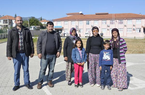 ilkokulda-kizli-erkekli-oturma-krizi_3227_dhaphoto2